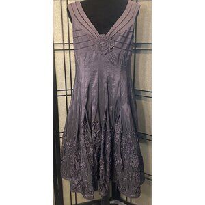Adrianna Papell Metallic Lavender Cocktail Dress Size 12 Full Skirt Lined Top